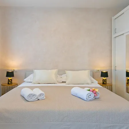 Nataly With Free Parking Apartment *